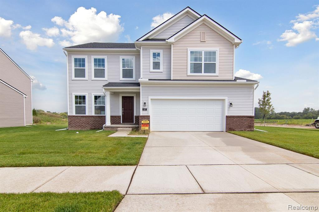 527 ELM Street, Chelsea, MI 48118 — Photo 2