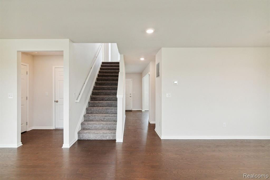 527 ELM Street, Chelsea, MI 48118 — Photo 10