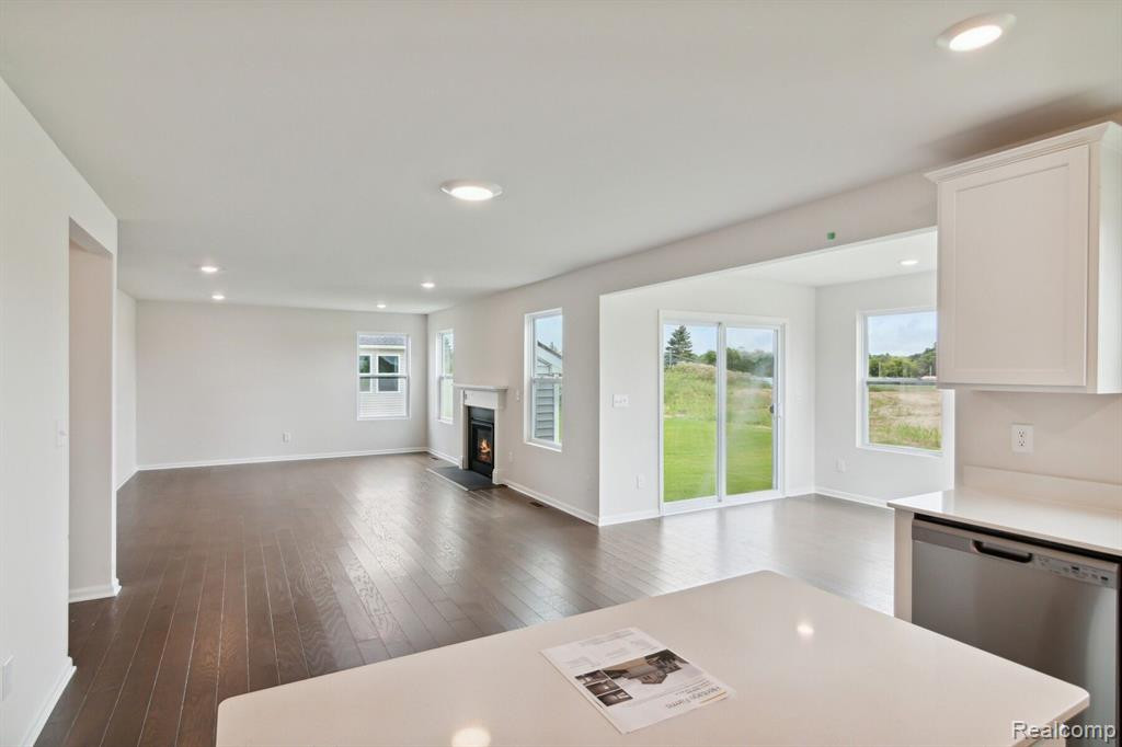527 ELM Street, Chelsea, MI 48118 — Photo 15
