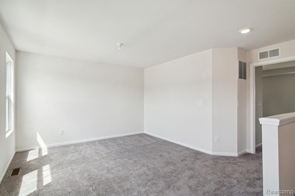 527 ELM Street, Chelsea, MI 48118 — Photo 21
