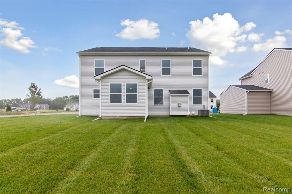527 ELM Street, Chelsea, MI 48118 — Photo 38