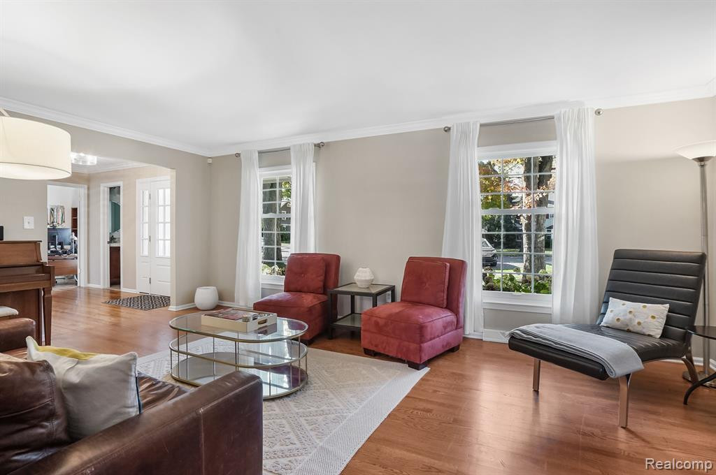 640 CHESTERFIELD Avenue, Birmingham, MI 48009 — Photo 5
