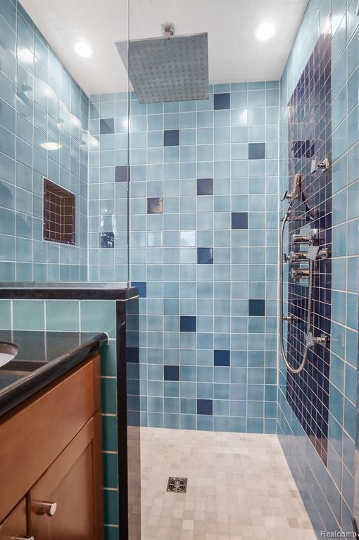 640 CHESTERFIELD Avenue, Birmingham, MI 48009 — Photo 24