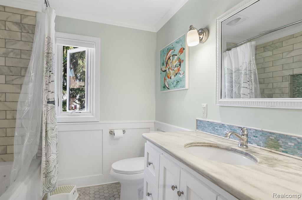 640 CHESTERFIELD Avenue, Birmingham, MI 48009 — Photo 30