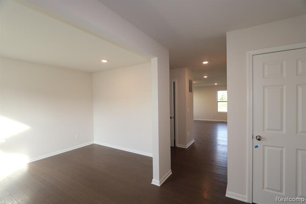 501 Elm Street, Chelsea, MI 48118 — Photo 3