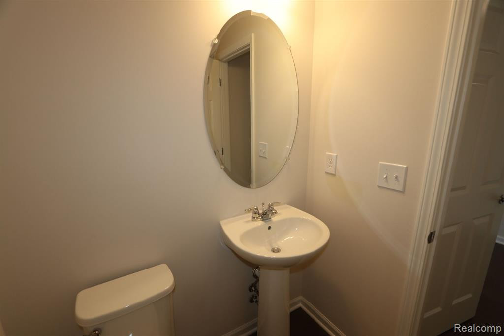 501 Elm Street, Chelsea, MI 48118 — Photo 14