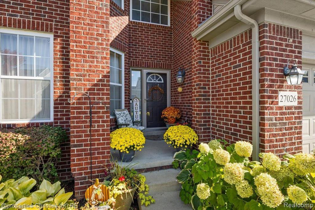 27026 MAXWELL, Novi, MI — Photo 4