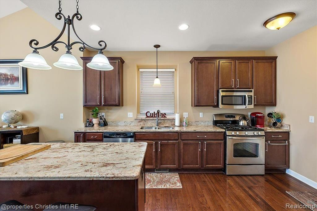 27026 MAXWELL, Novi, MI — Photo 5
