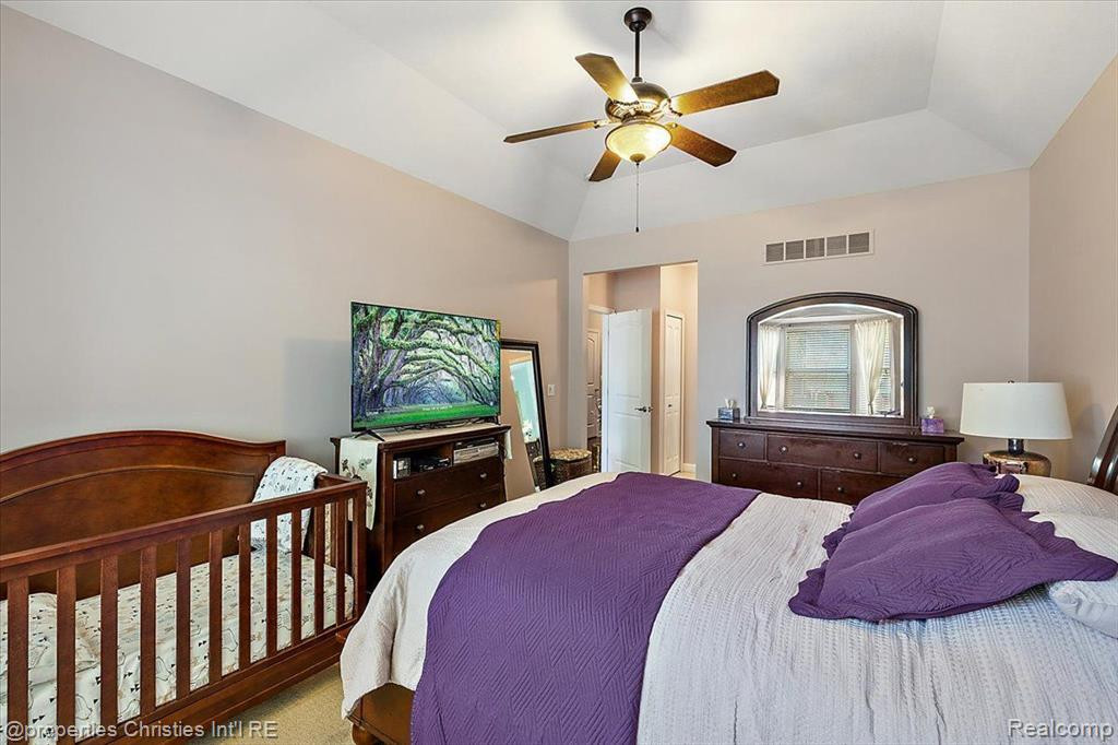27026 MAXWELL, Novi, MI — Photo 16