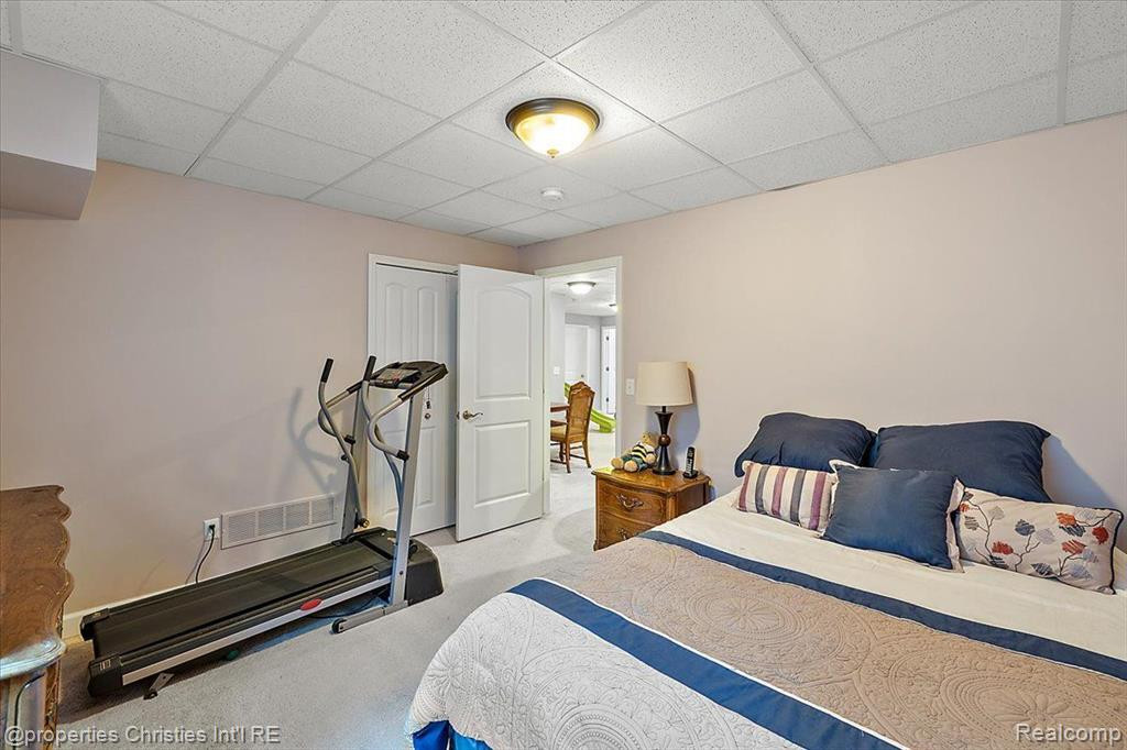 27026 MAXWELL, Novi, MI — Photo 42