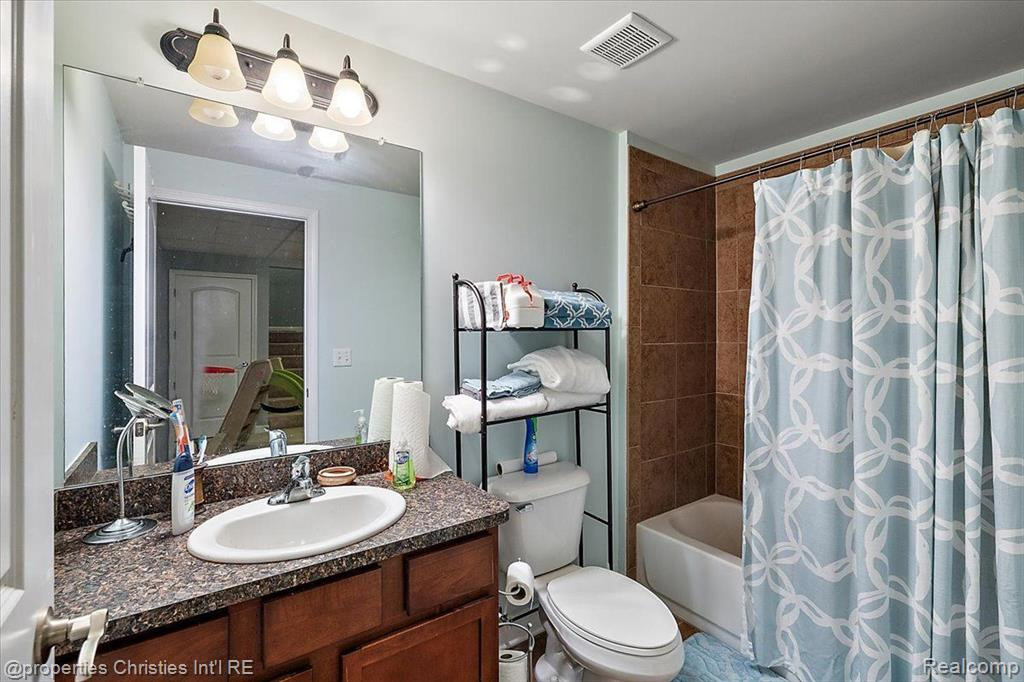 27026 MAXWELL, Novi, MI — Photo 43