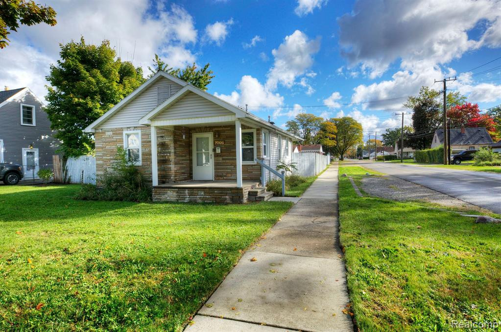 7008 GILMAN Street, Garden City, MI — front exterior