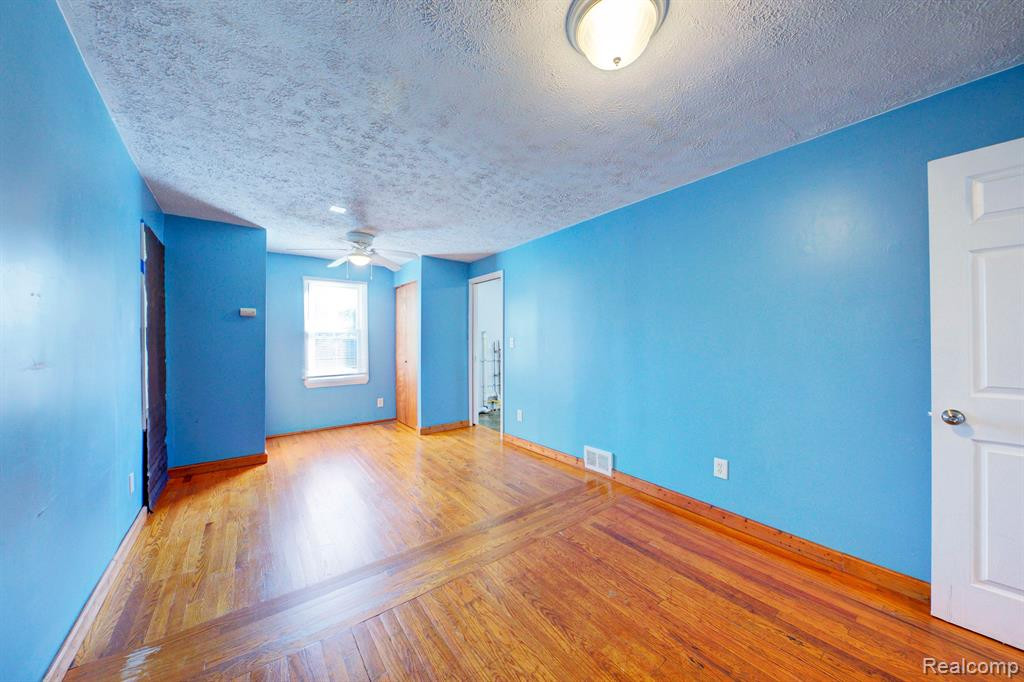 7008 GILMAN Street, Garden City, MI — Photo 8