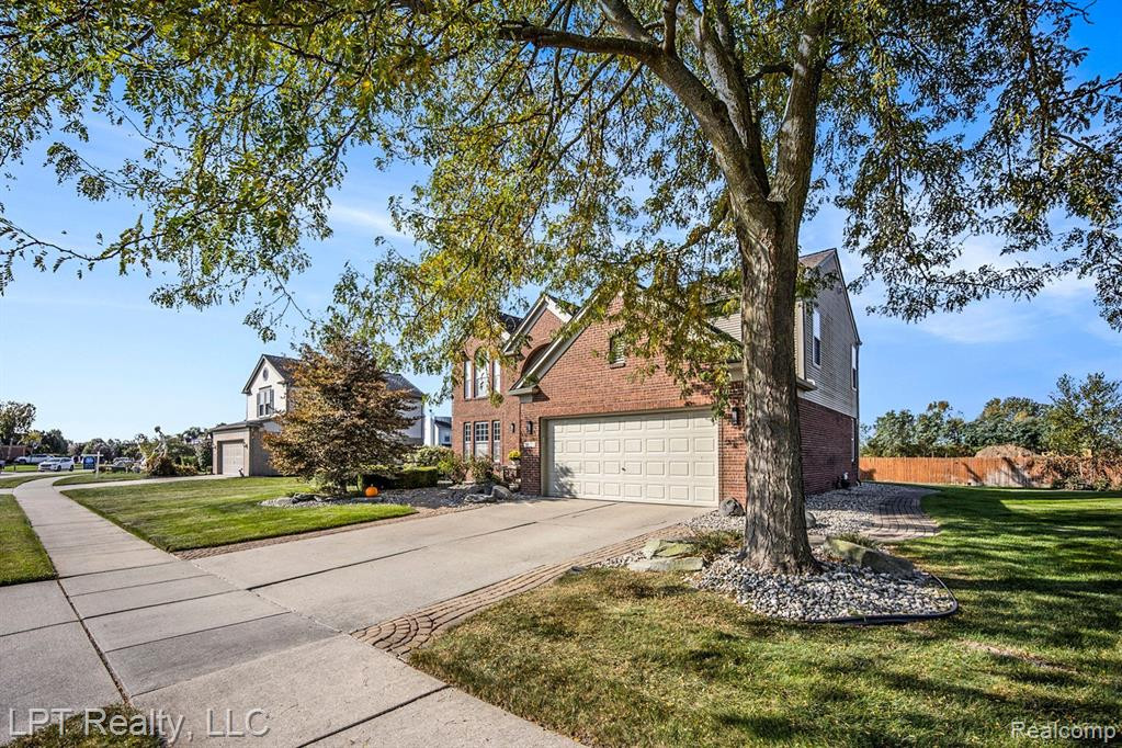 54775 ISLE ROYALE Avenue, Macomb, MI 48042 — Photo 4
