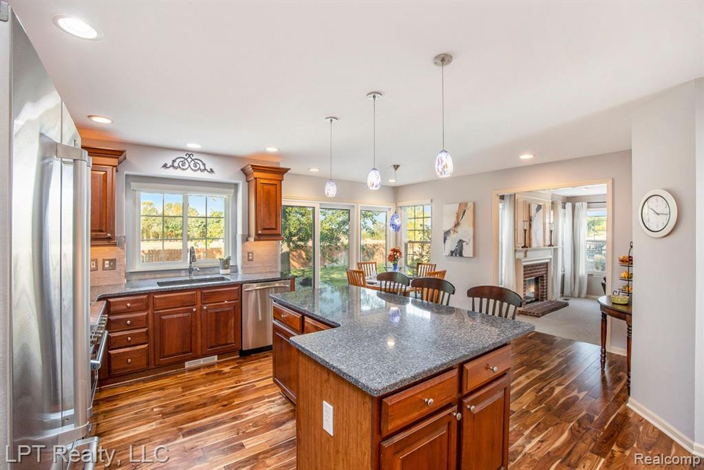 54775 ISLE ROYALE Avenue, Macomb, MI 48042 — Photo 17