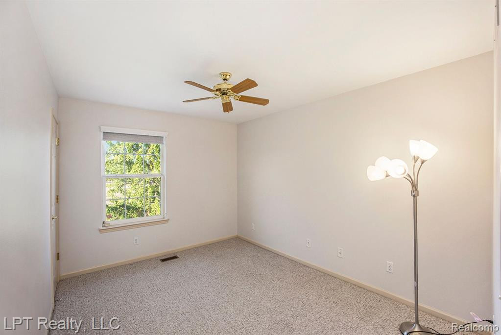 54775 ISLE ROYALE Avenue, Macomb, MI 48042 — Photo 28