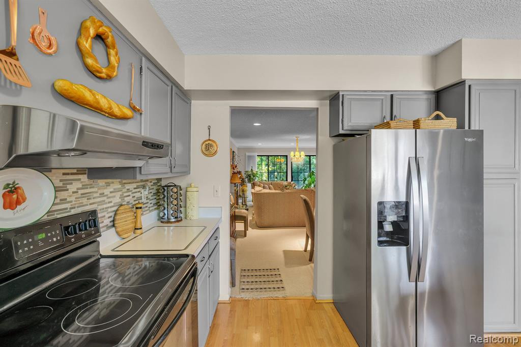26062 SUMMERDALE Drive, Southfield, MI 48034 — Photo 7