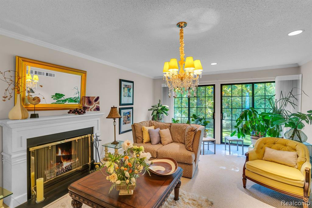 26062 SUMMERDALE Drive, Southfield, MI 48034 — Photo 9