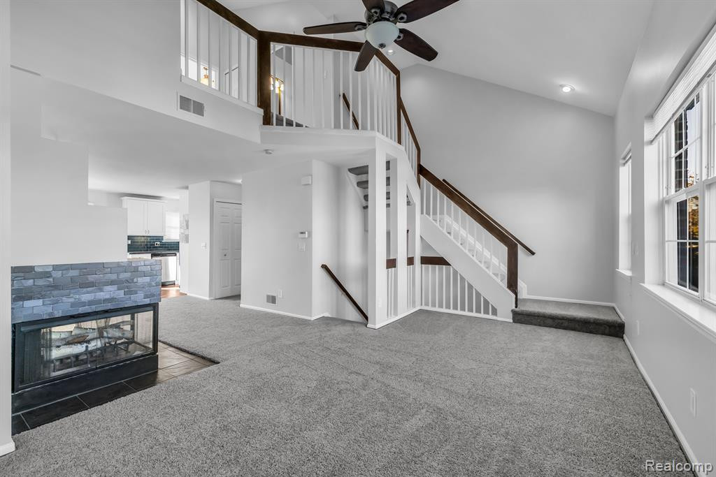 131 W KENILWORTH Avenue, Royal Oak, MI 48067 — Photo 7