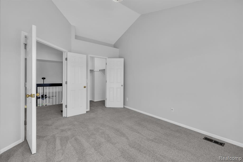 131 W KENILWORTH Avenue, Royal Oak, MI 48067 — Photo 12