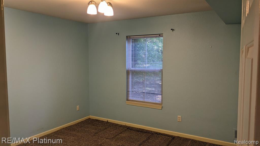 613 Curzon Court, 102, Howell, MI 48843 — Photo 22