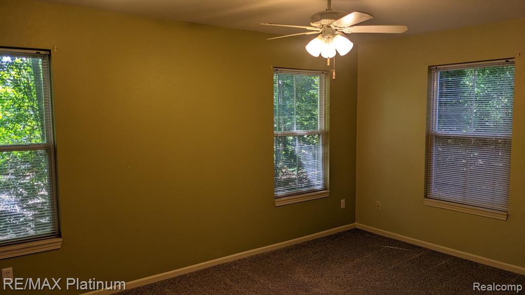 613 Curzon Court, 102, Howell, MI 48843 — Photo 25
