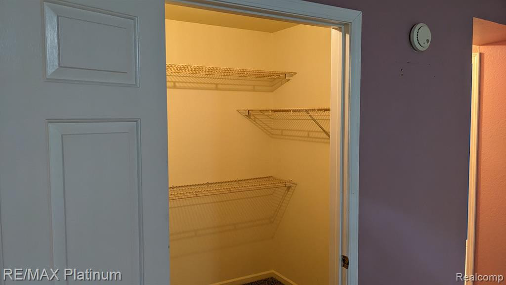 613 Curzon Court, 102, Howell, MI 48843 — Photo 34