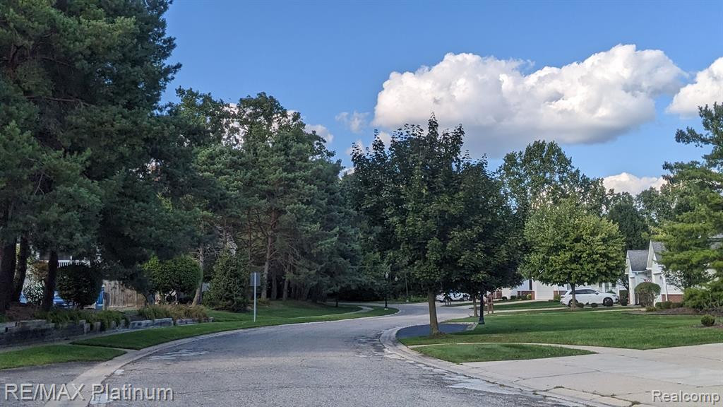 613 Curzon Court, 102, Howell, MI 48843 — Photo 42