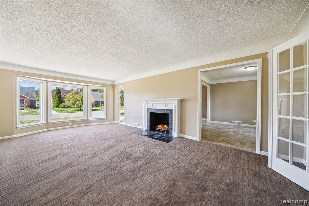 8126 SORRENTO Street, Detroit, MI 48228 — Photo 9