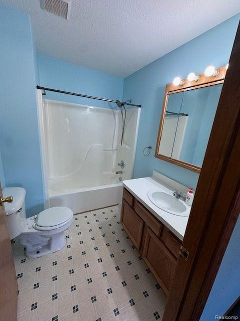 9752 S SAWGRASS Court, 48, Belleville, MI 48111 — Photo 11