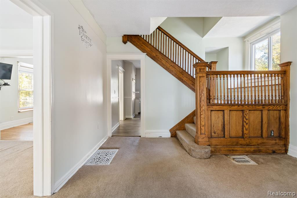 728 W PHILADELPHIA Street, Detroit, MI 48202 — Photo 3