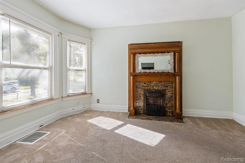 728 W PHILADELPHIA Street, Detroit, MI 48202 — Photo 5