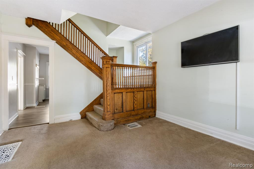 728 W PHILADELPHIA Street, Detroit, MI 48202 — Photo 16