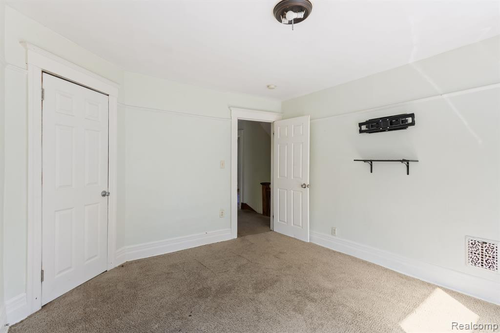 728 W PHILADELPHIA Street, Detroit, MI 48202 — Photo 21