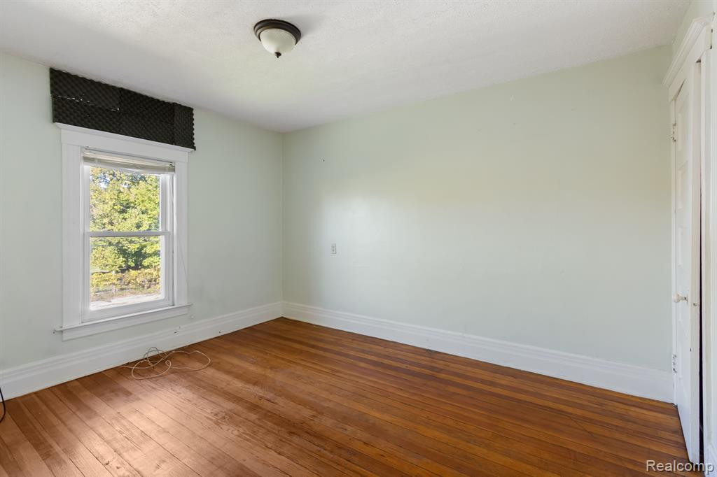 728 W PHILADELPHIA Street, Detroit, MI 48202 — Photo 24