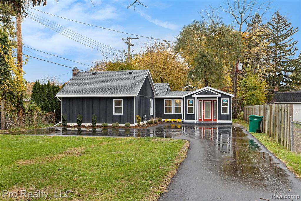670 N IVANHOE Avenue, Ypsilanti, MI 48198 — Photo 4