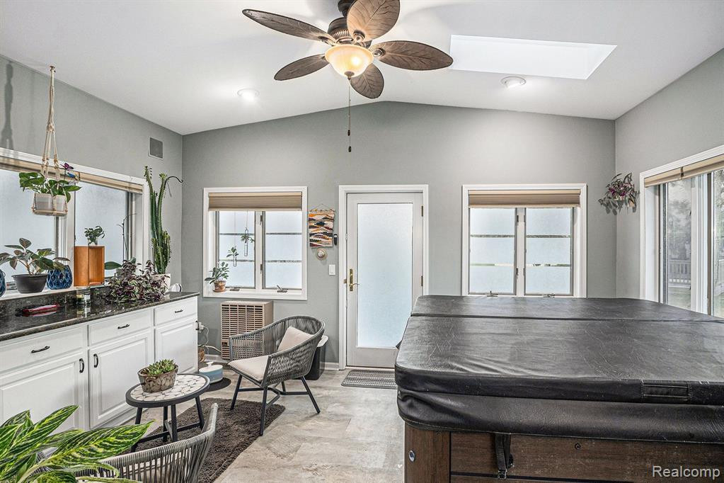 8309 BUTTERNUT Court, 25, Grand Blanc, MI 48439 — Photo 6