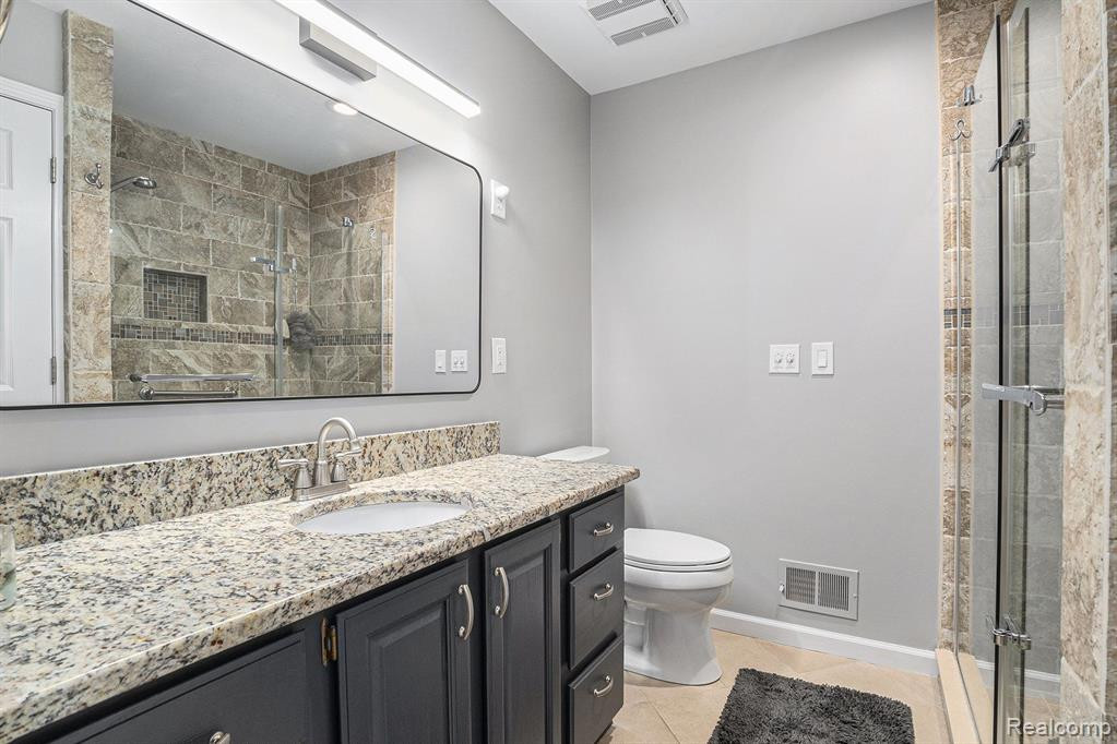 8309 BUTTERNUT Court, 25, Grand Blanc, MI 48439 — Photo 16