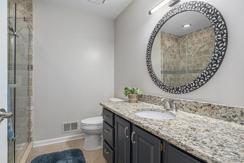 8309 BUTTERNUT Court, 25, Grand Blanc, MI 48439 — Photo 18