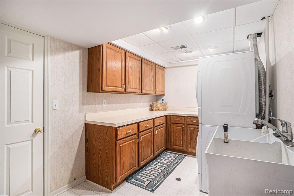8309 BUTTERNUT Court, 25, Grand Blanc, MI 48439 — Photo 20
