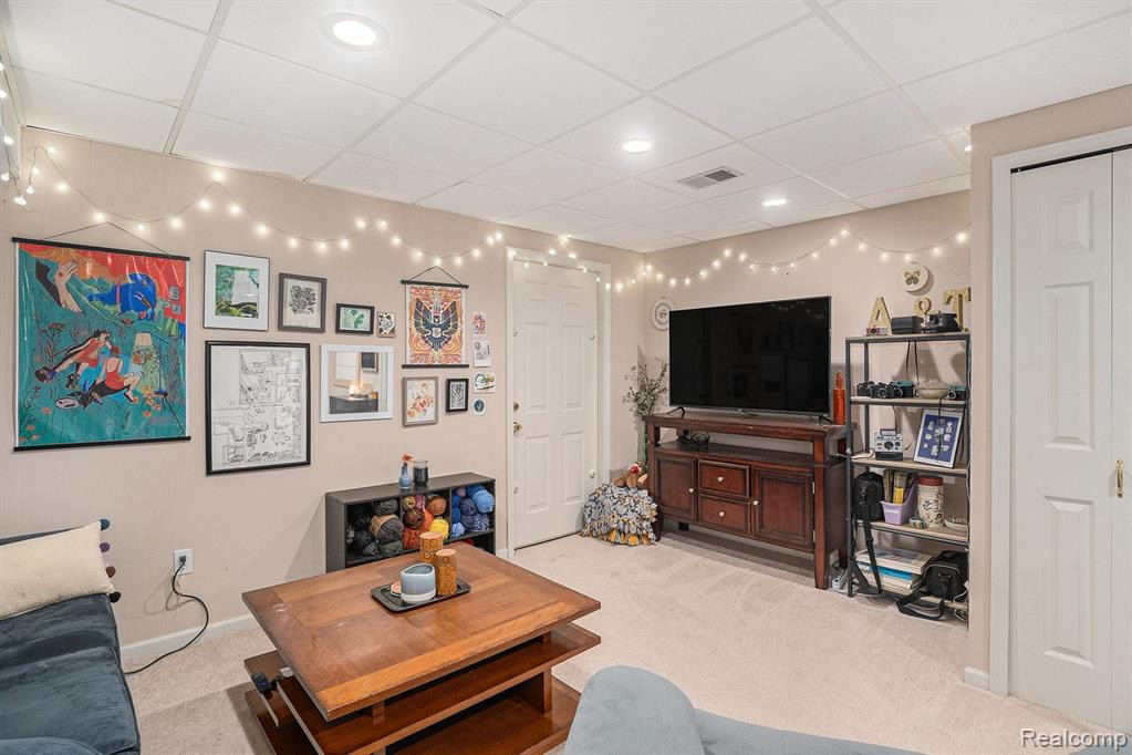 8309 BUTTERNUT Court, 25, Grand Blanc, MI 48439 — Photo 29