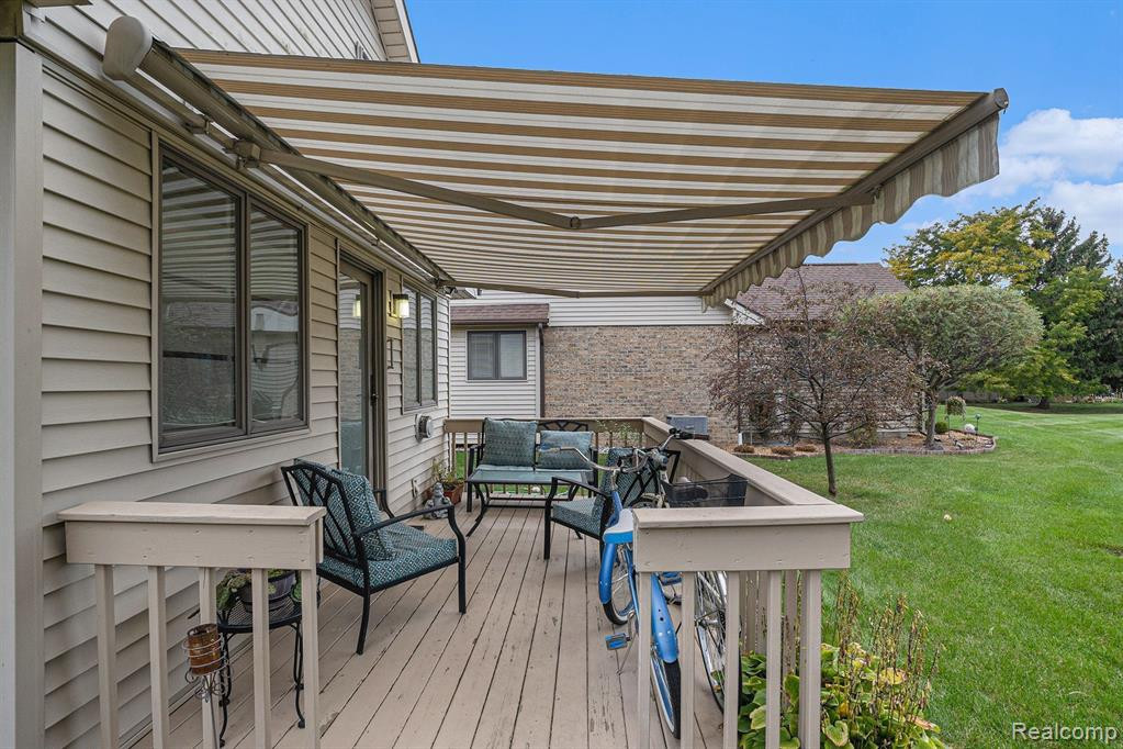 8309 BUTTERNUT Court, 25, Grand Blanc, MI 48439 — Photo 37