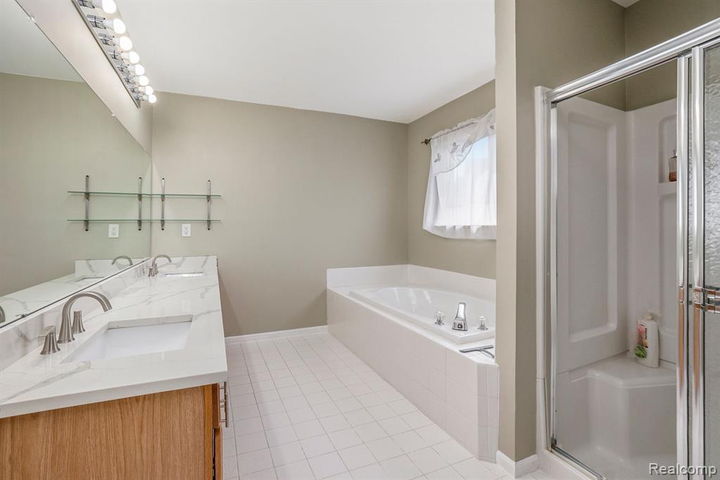 5061 BRADMORE Lane, Warren, MI 48092 — Photo 12