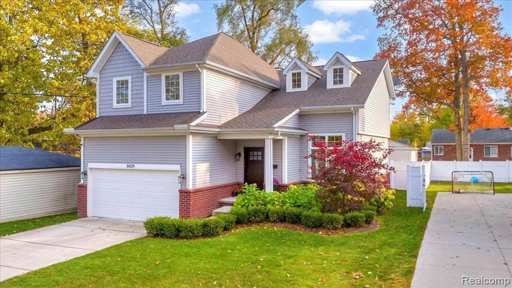 8429 YALE Street, Oak Park, MI 48237 — Photo 2