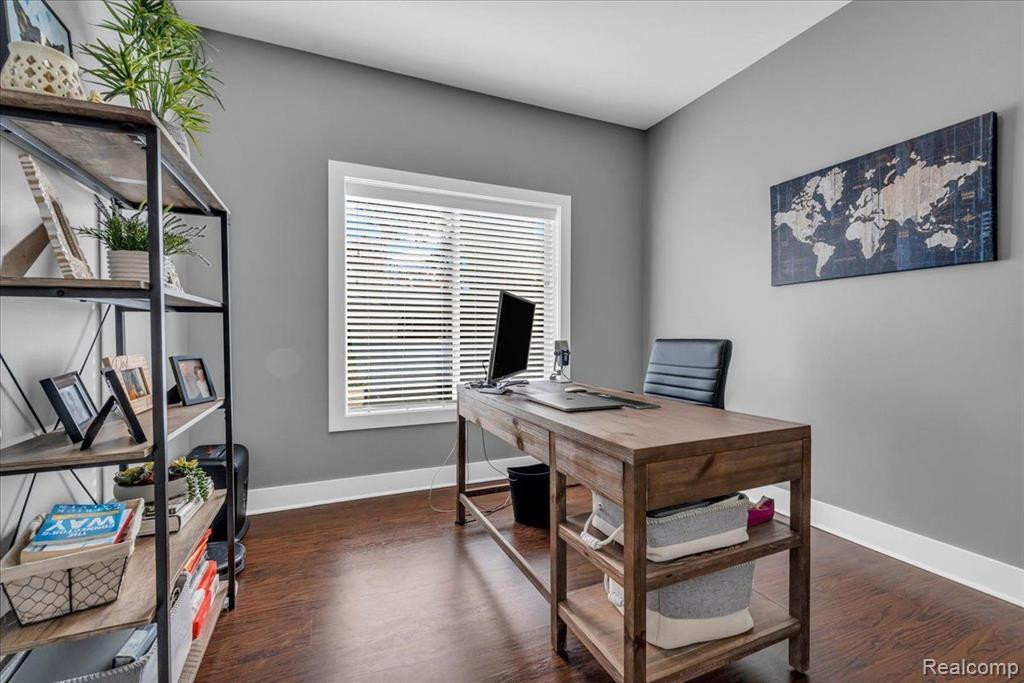 8429 YALE Street, Oak Park, MI 48237 — Photo 17