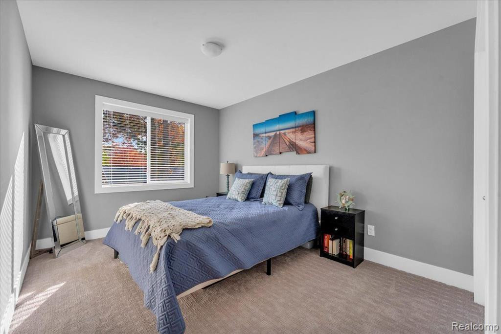 8429 YALE Street, Oak Park, MI 48237 — Photo 30