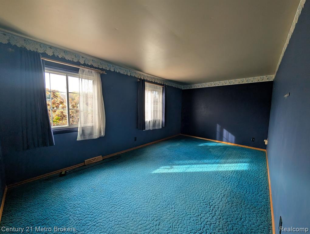 2686 N VAN DYKE Road, Imlay City, MI 48444 — Photo 9