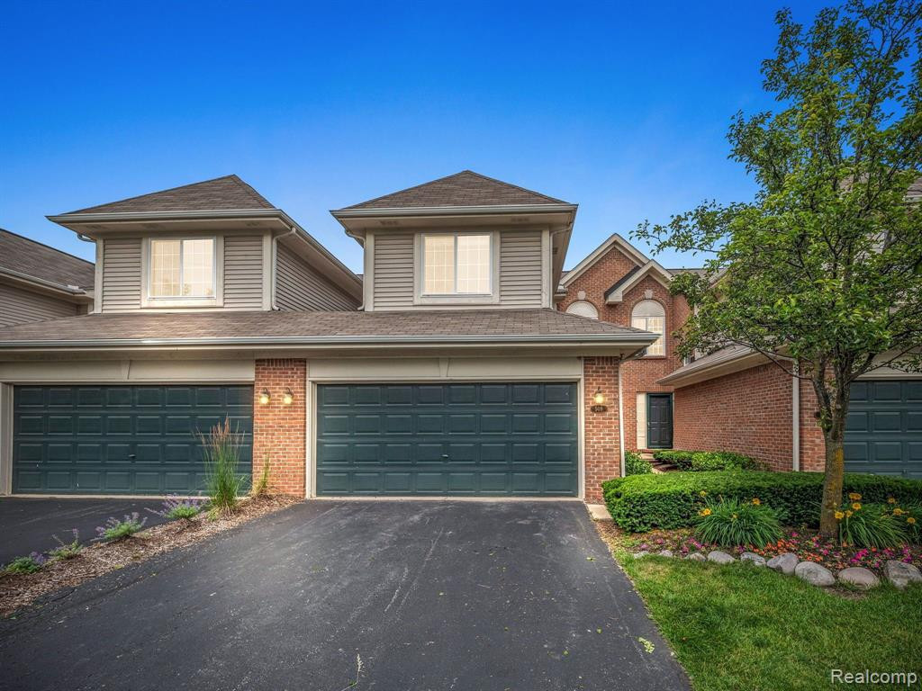 509 JAMES Circle, Royal Oak, MI 48067 — front exterior