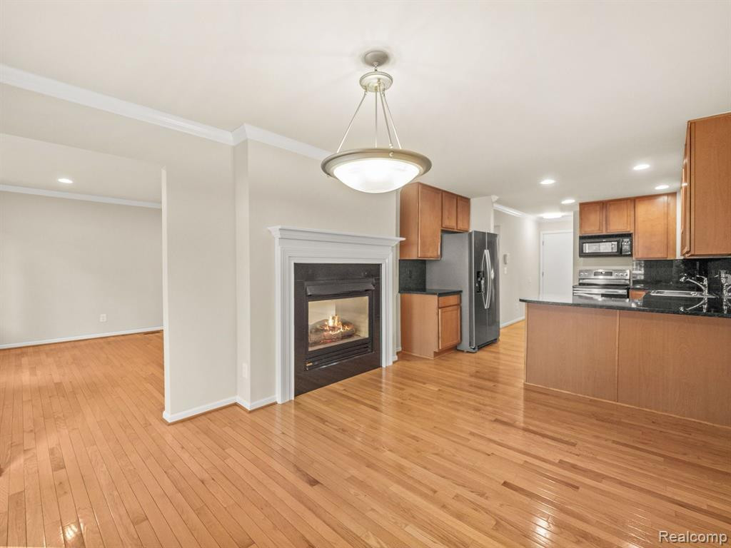509 JAMES Circle, Royal Oak, MI 48067 — Photo 4