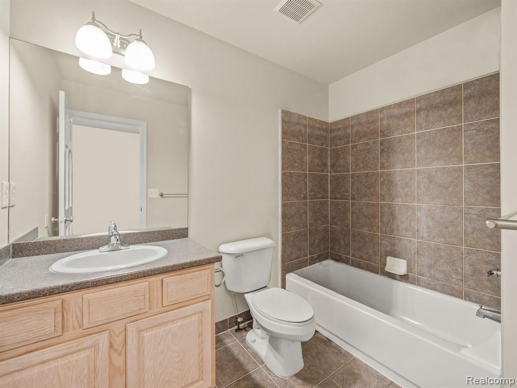 509 JAMES Circle, Royal Oak, MI 48067 — Photo 13